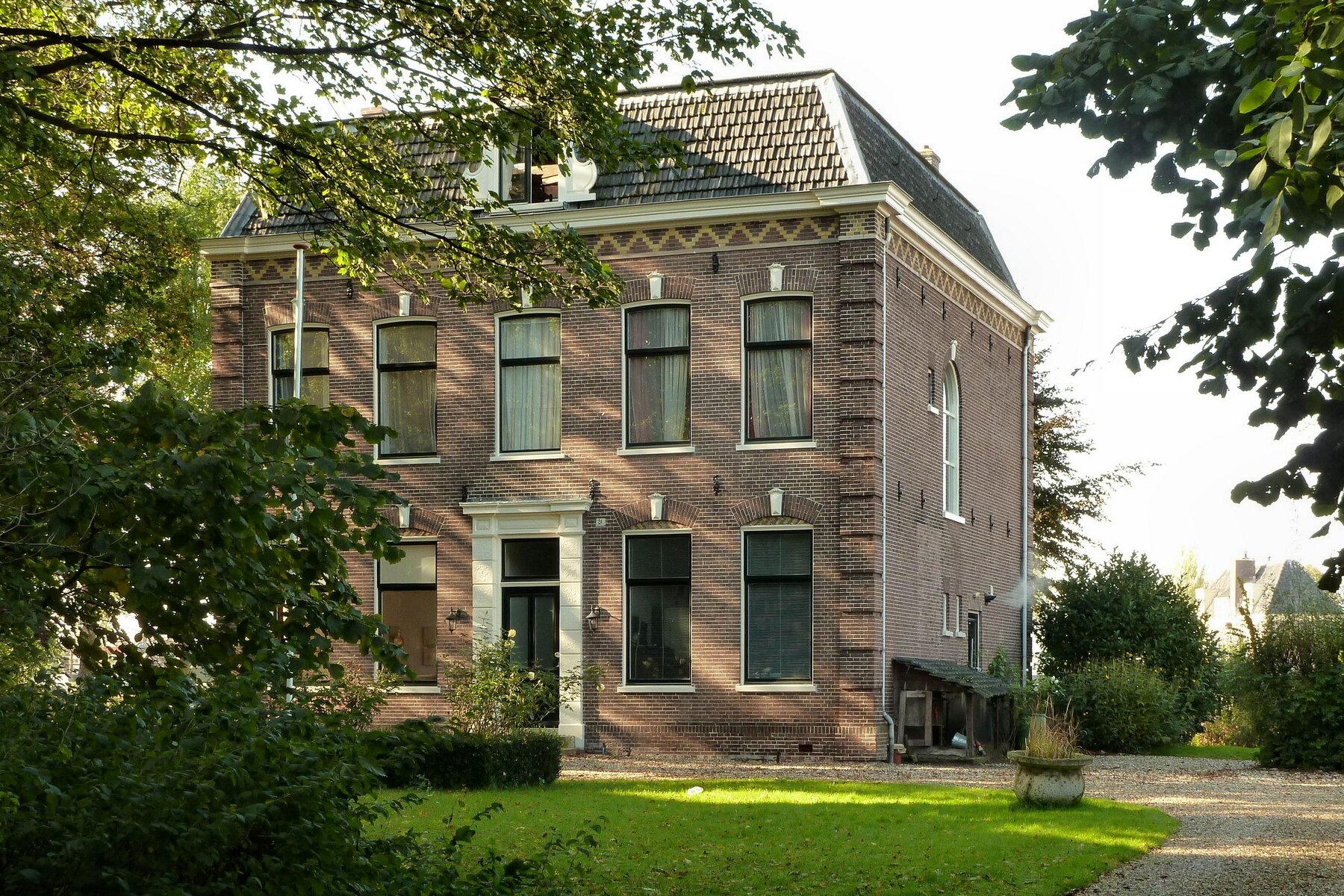 De historische Pastorie aan de Kerkstraat in Ouderkerk aan de Amstel